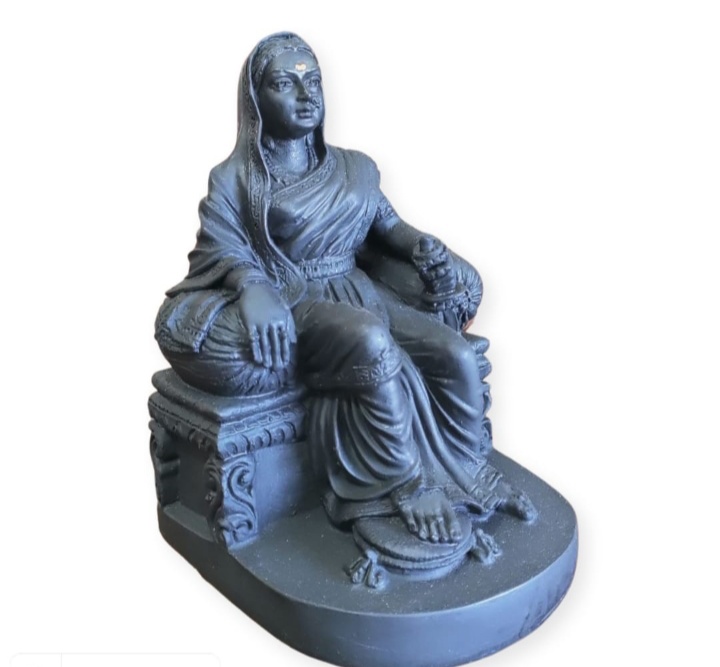 Picture of Marble Powder Black Statue for Aai Jijau, Standard, Black colour | Size - 8 inch